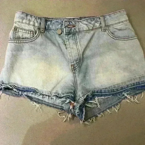 Urban outfitters BDG Jean shorts - Picture 1 of 10